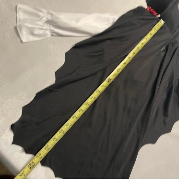 NWT Boys Vampire Costume with Attached Cape and Pin - Picture 8 of 10